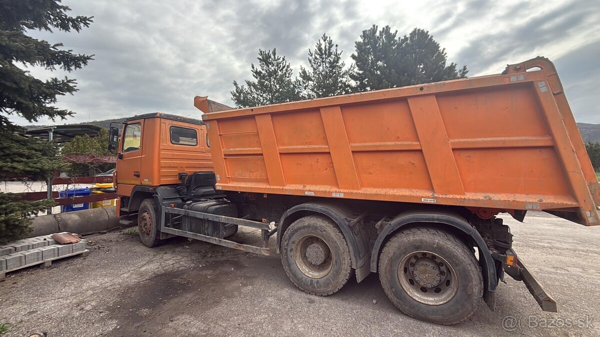 Vyklápač MAZ 6312V5 - 2