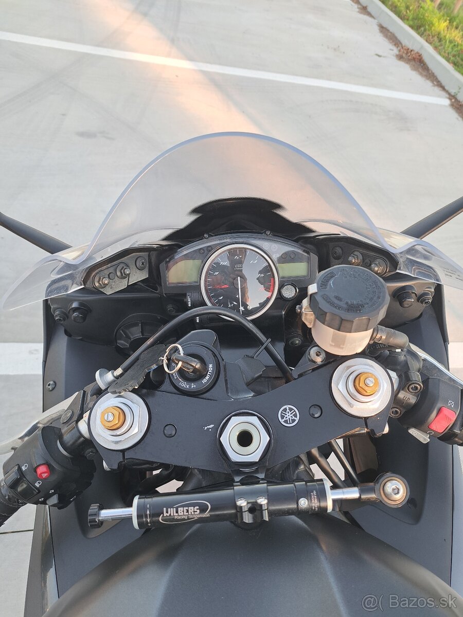 Predám moto Yamaha R6 - 2