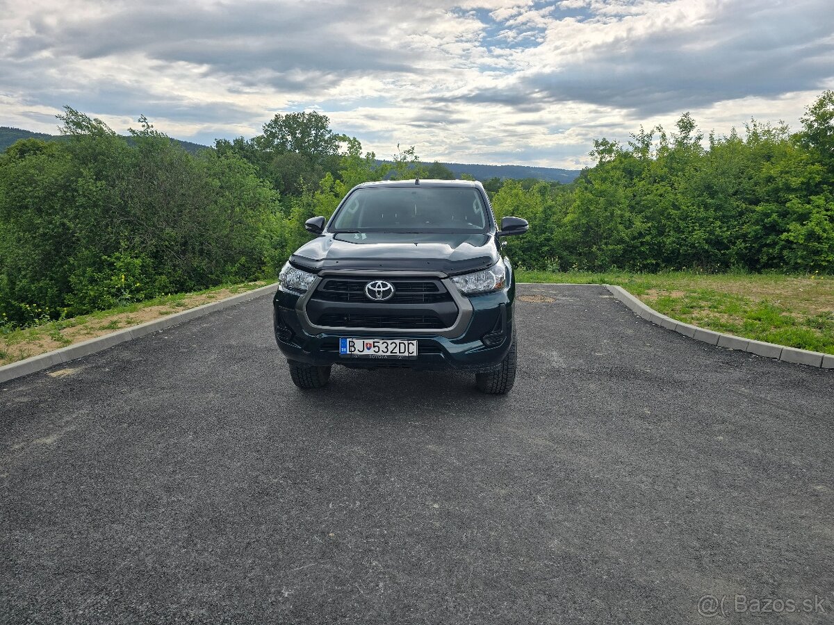 Toyota Hilux DC 2.4 I D-4D Live 4x4