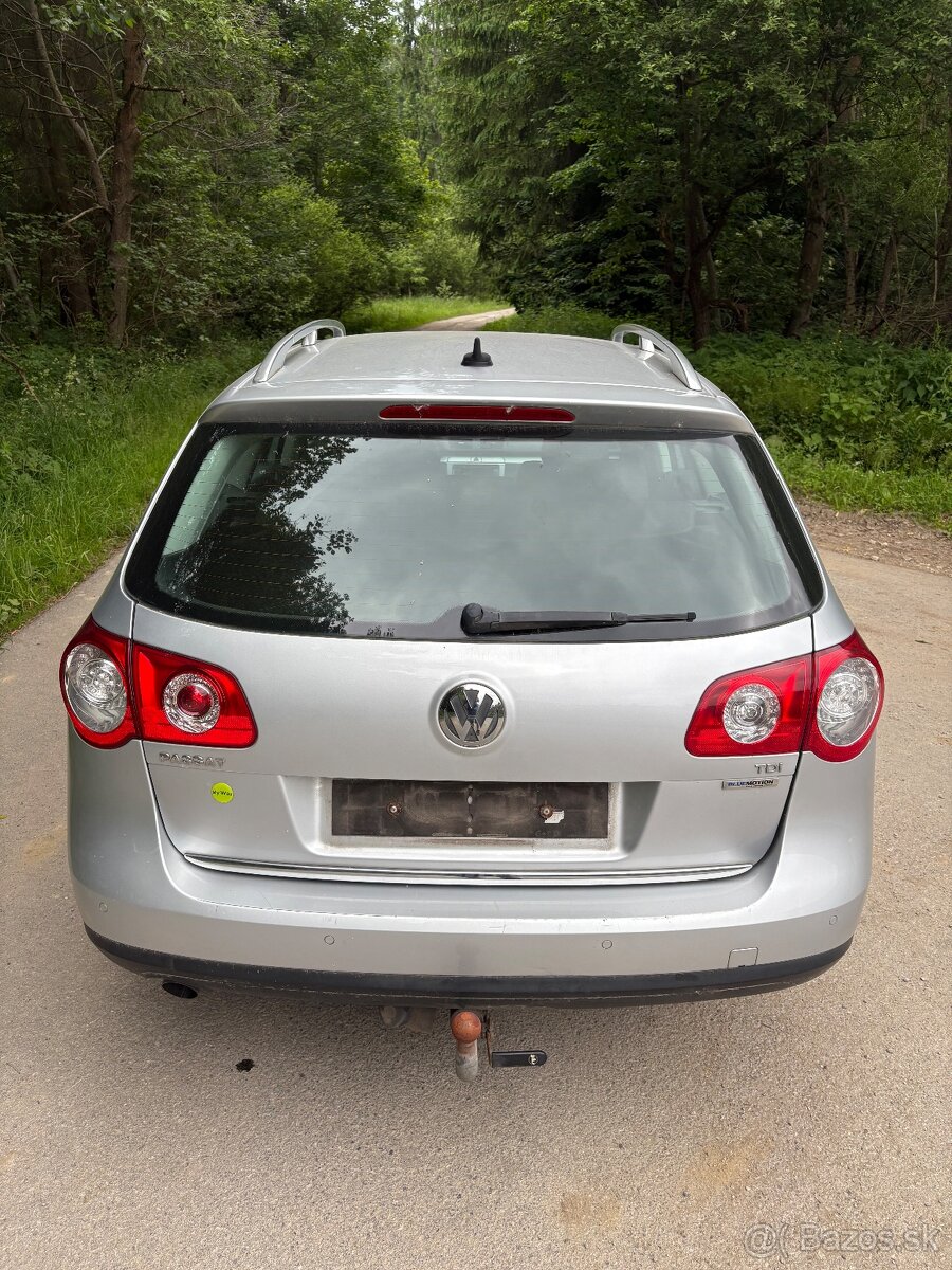 Nahradne diely VOLKSWAGEN PASSAT COMBI 1.6 TDI 2010 77kw - 2