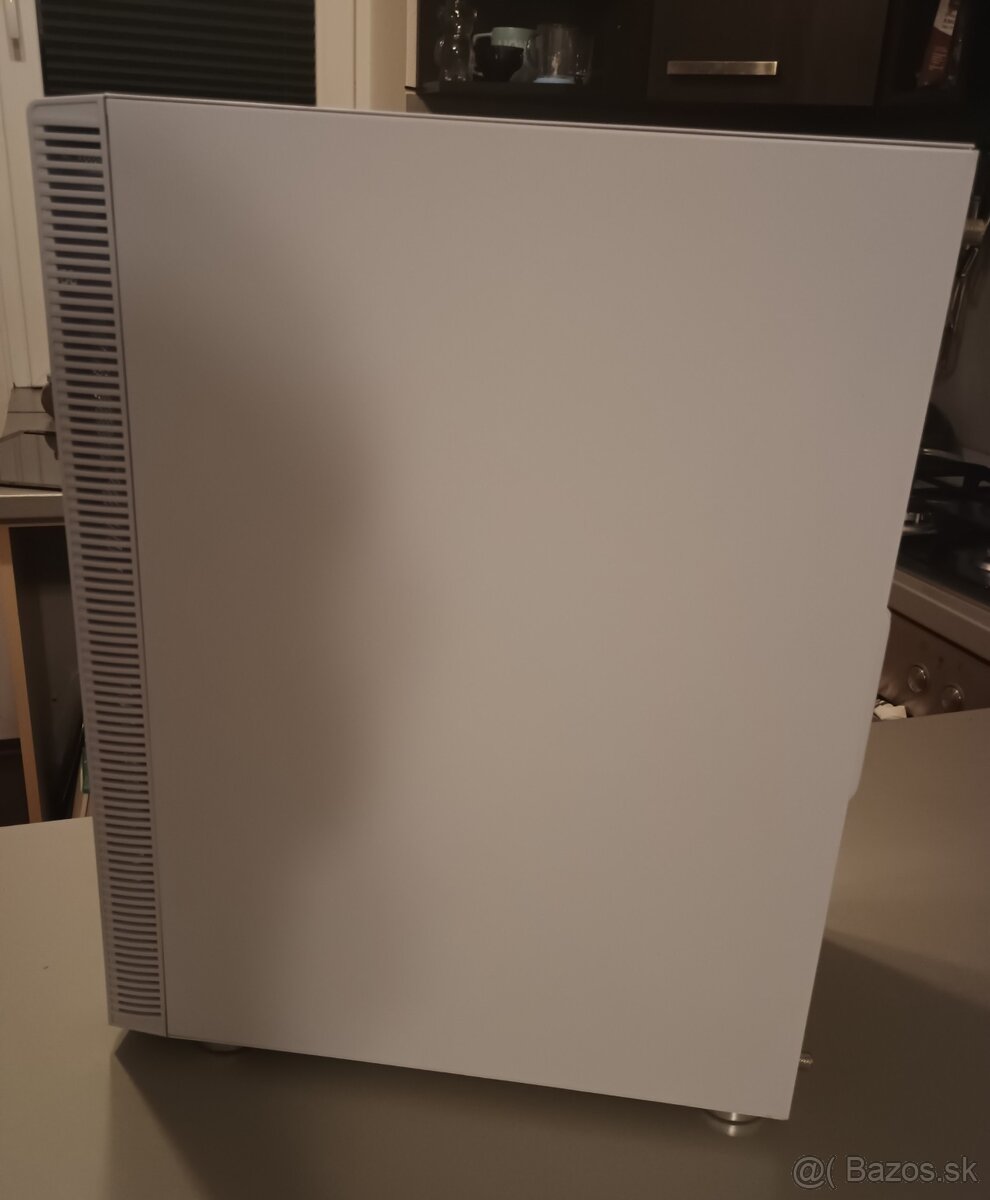 Herný PC – Ryzen 7 5700X3D + RTX 4060 – Výborný stav - 2