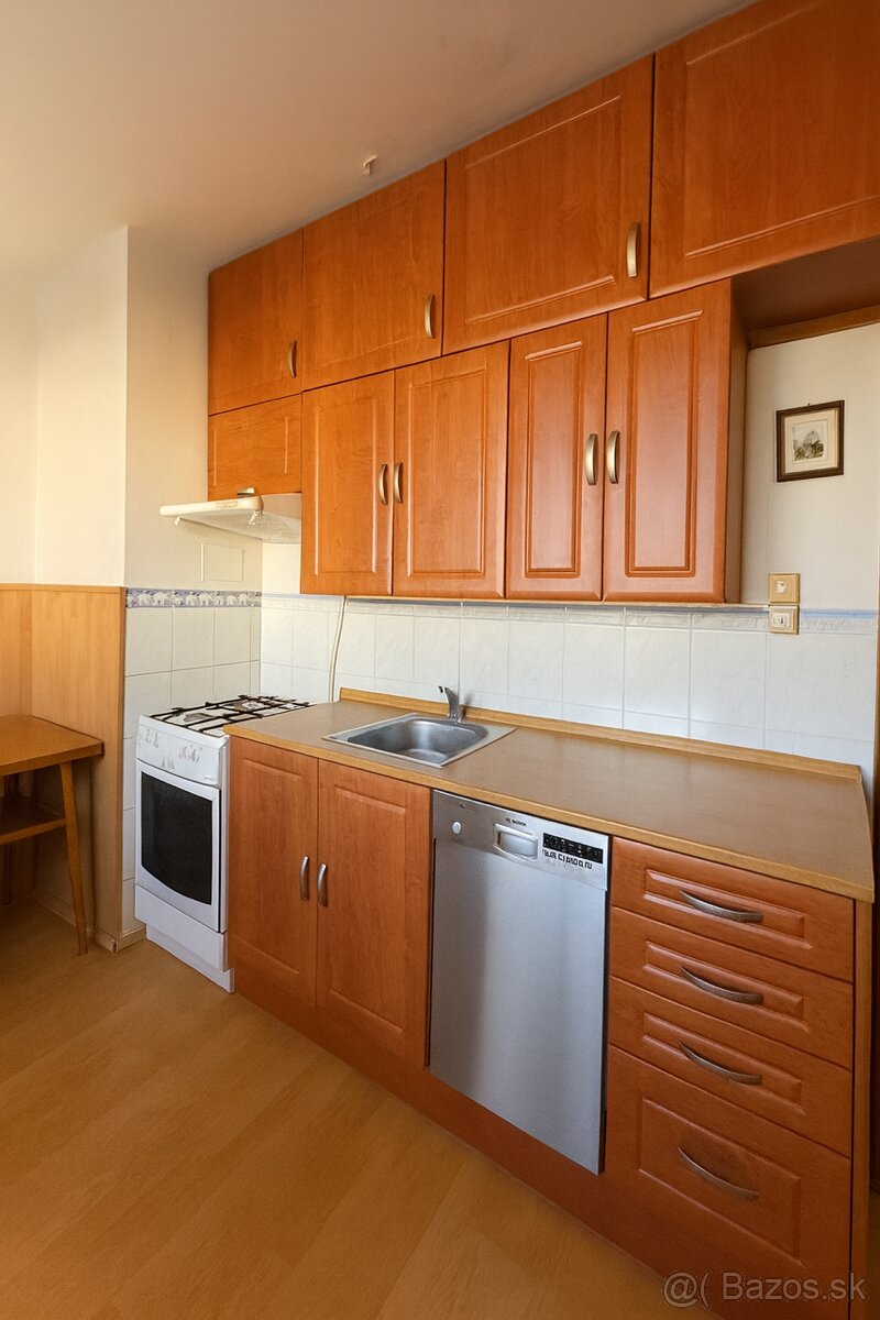 REI PREMIUM - prenájom 1i Studenohorská - 2