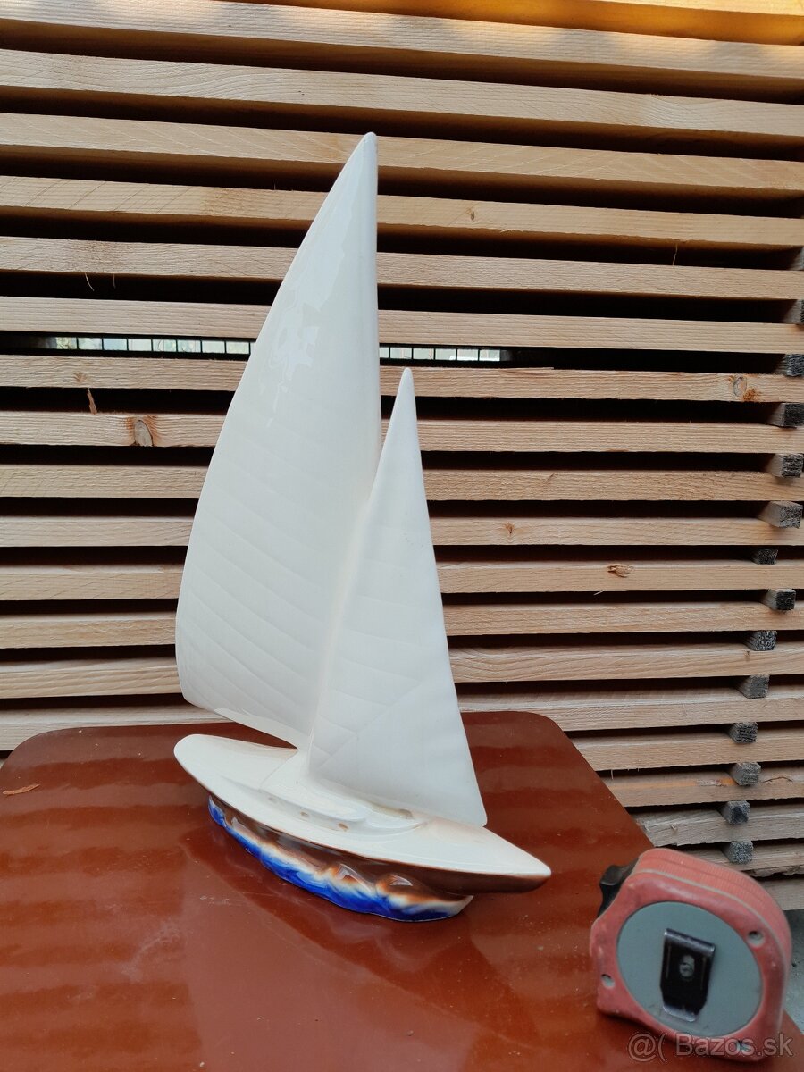 Soška Plachetnica Ditmar URBACH - 2