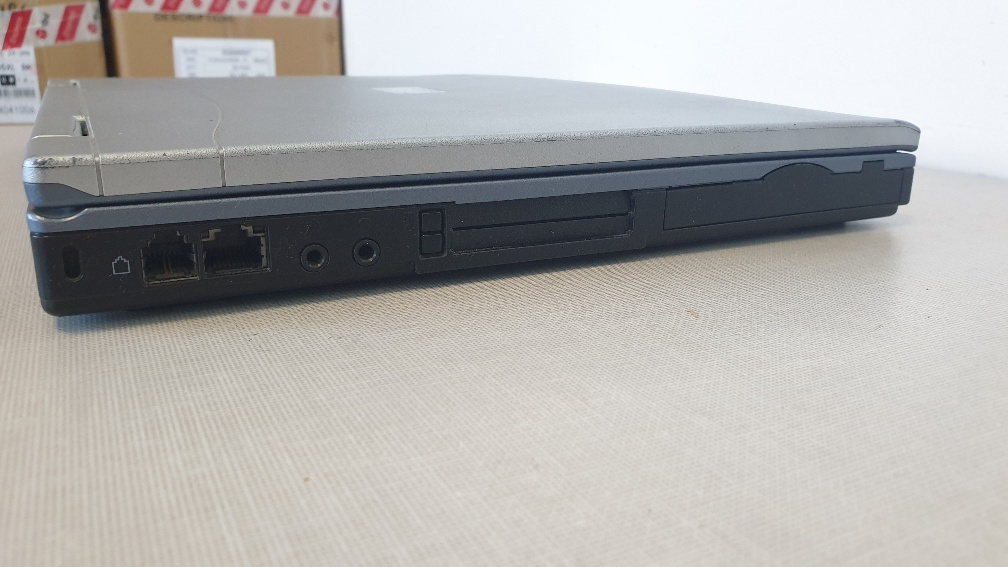 FUJITSU Lifebook - 2