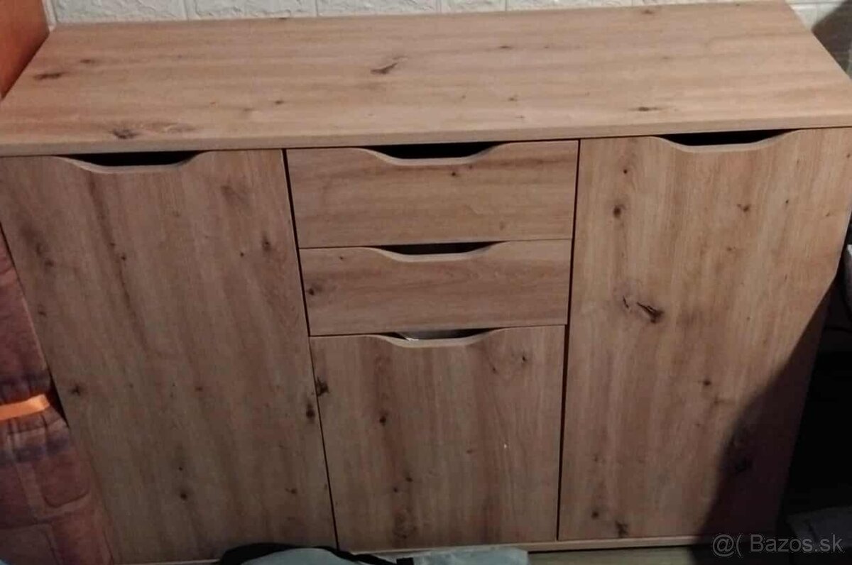 Komoda - 2