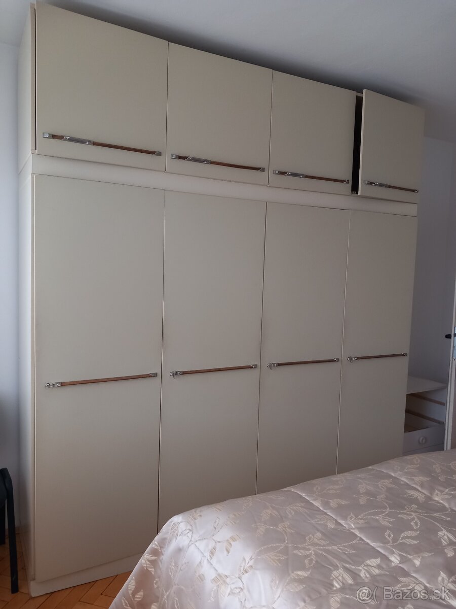 Skrina do spalne - 2