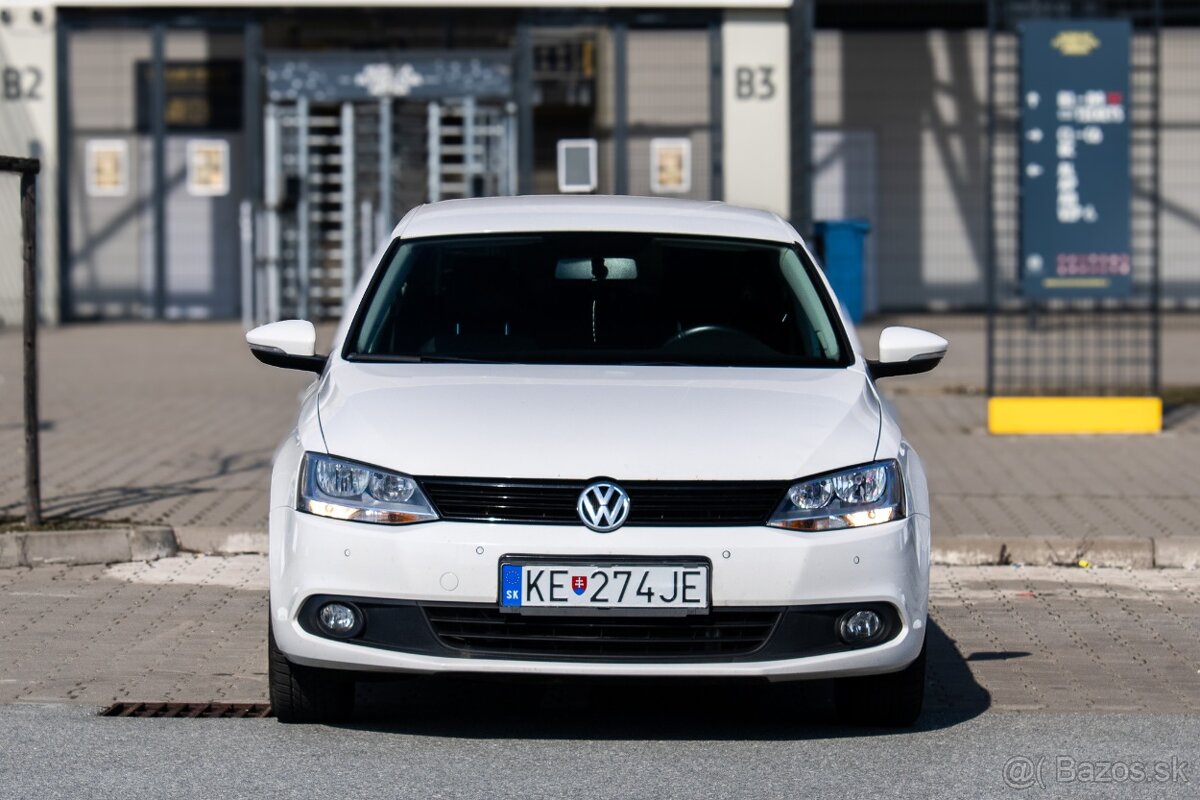 Volkswagen Jetta 1.6 TDi / 77 kW / - 2