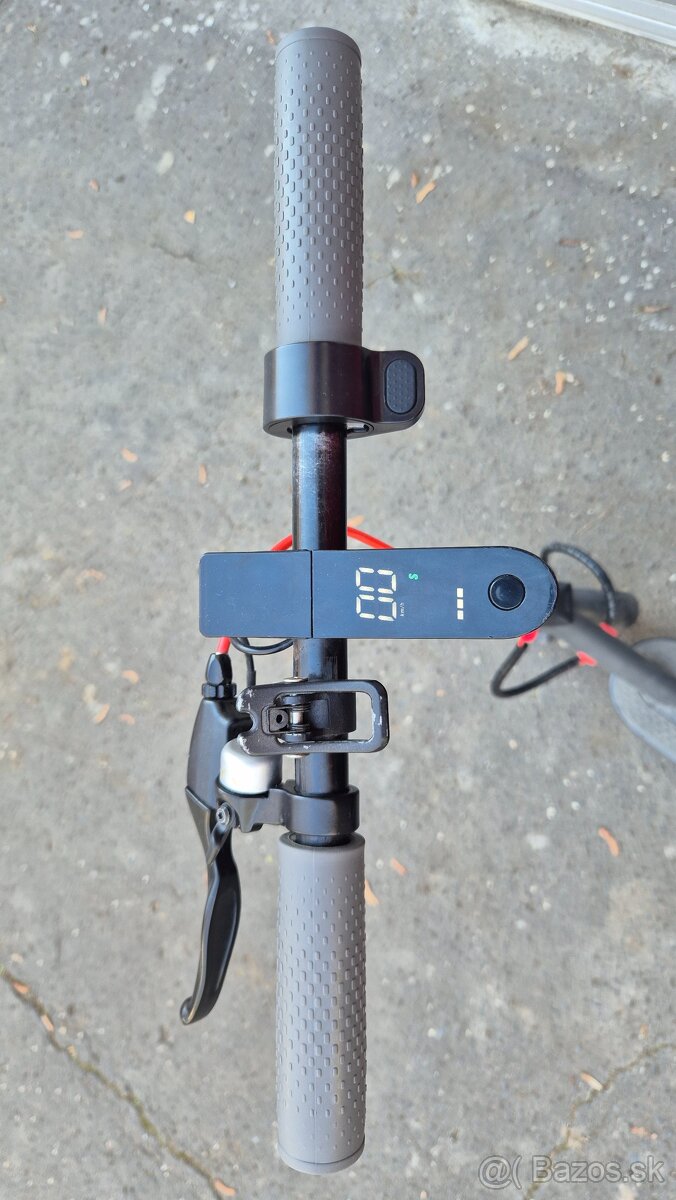 Elektrokolobežka XIAM 365 PRO - 2