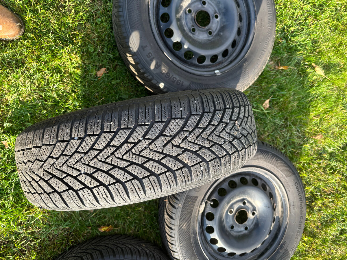 195/65 r15 zimné pneumatiky Continental + plech. disky - 2