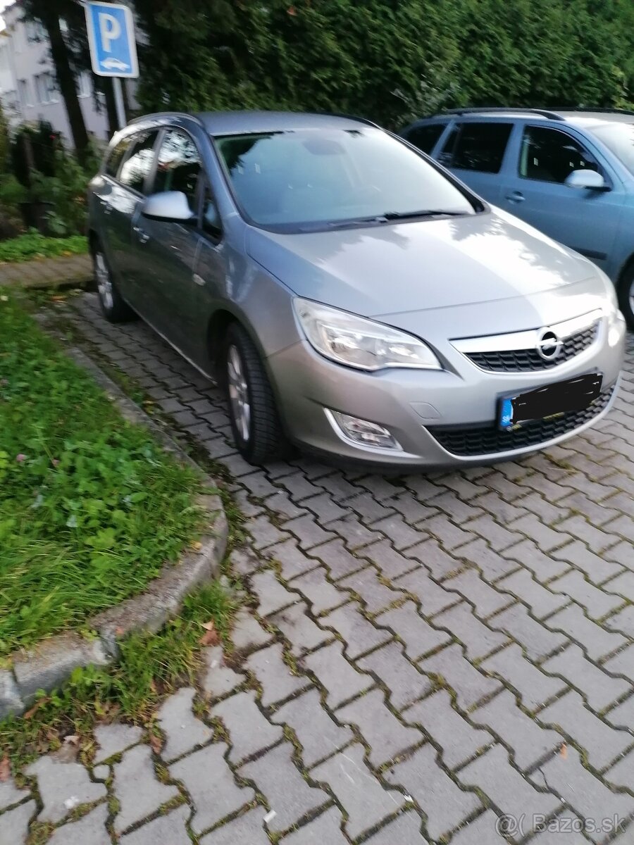 Opel astra sport tourer - 2