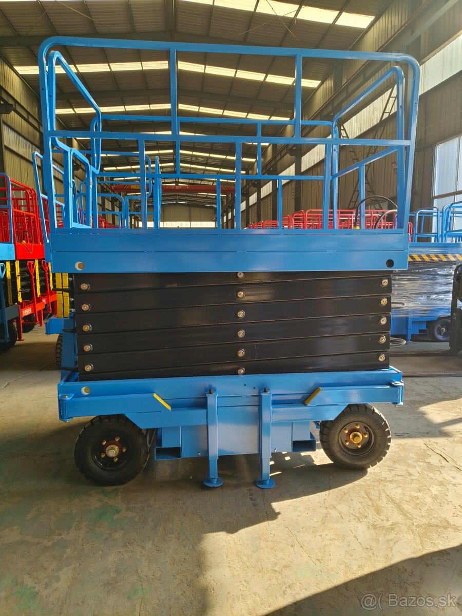 Nožnicová plošina - nepoužitá s hydraulickým zdvihom - 2