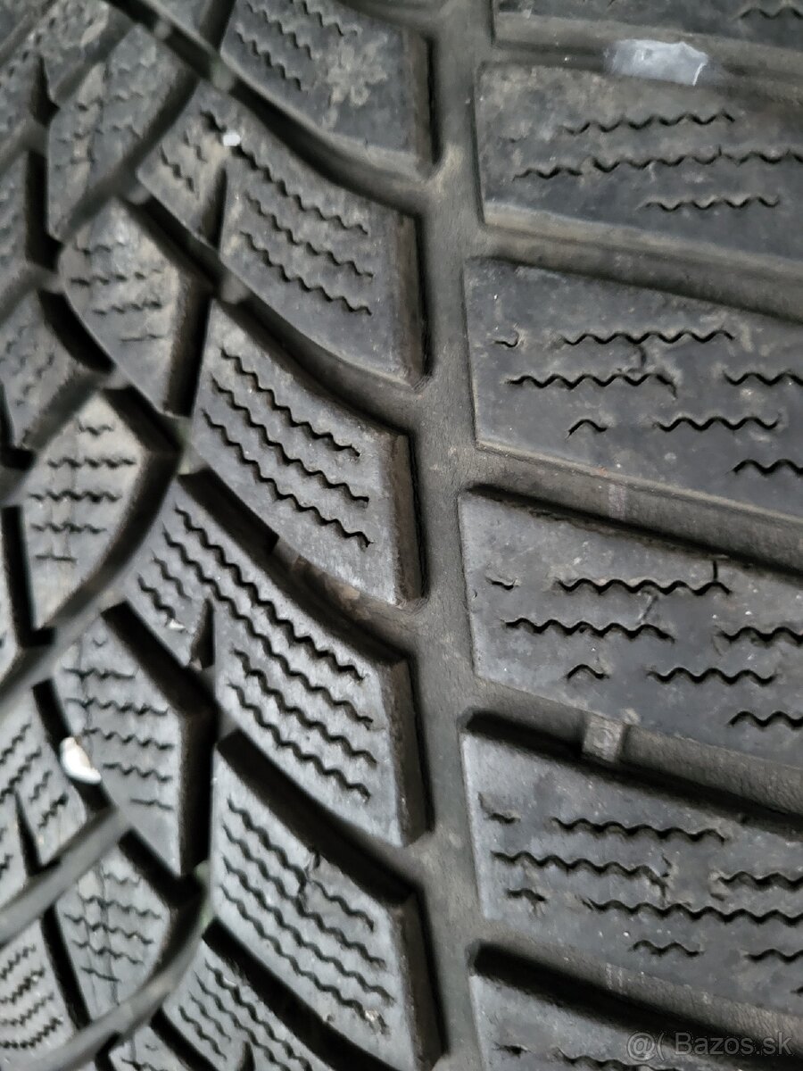 225/50r17 98V,GOOD/YEAR ULTRA GRIP - 2