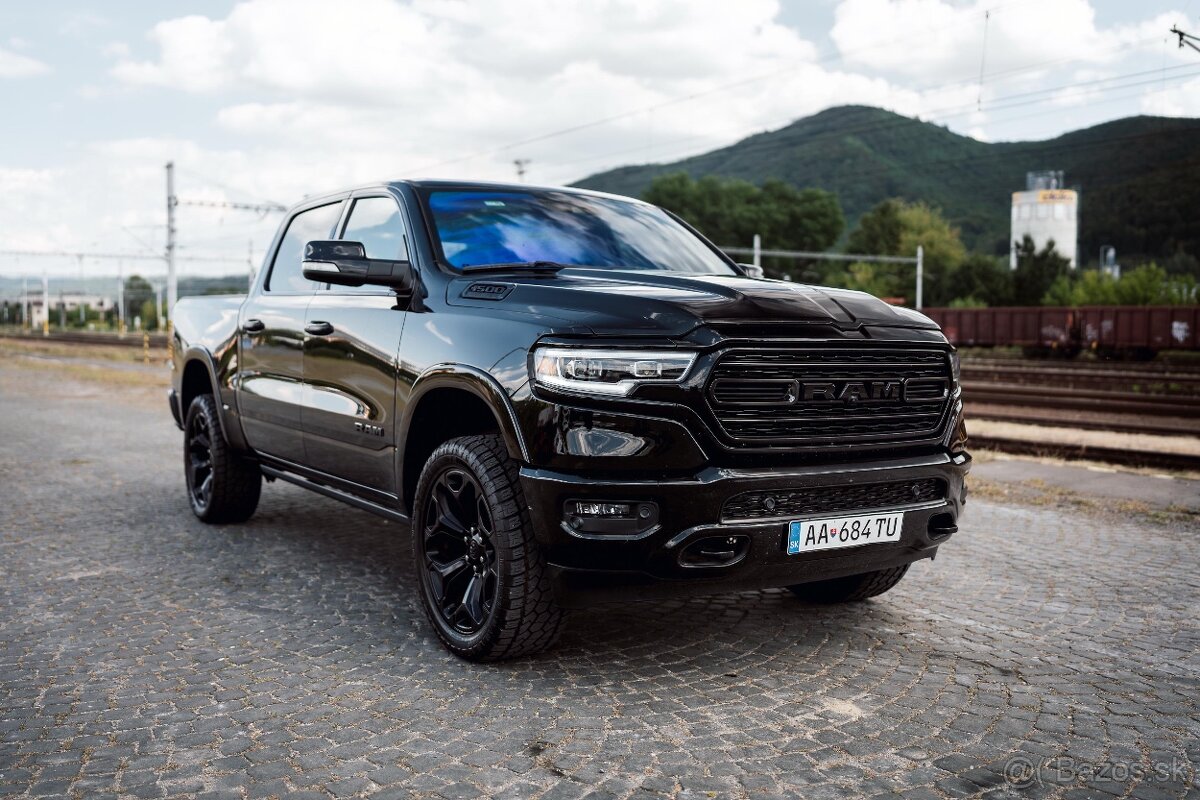 DODGE RAM 1500 Limited V8 - 2