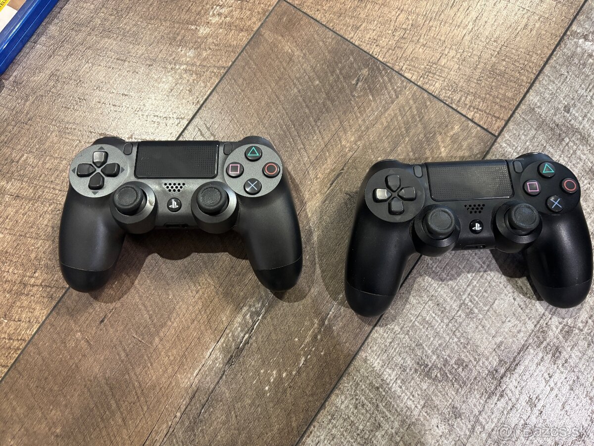 PlayStation 4 (1 TB) + 2 ovládače + hry - 2