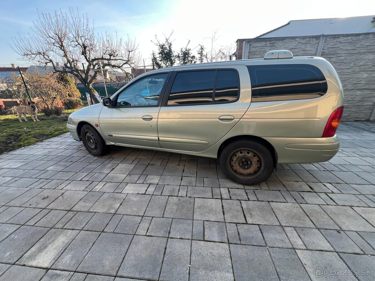 Predám Renault Mégane 1.6 benzín, r.v. 1999 - 2