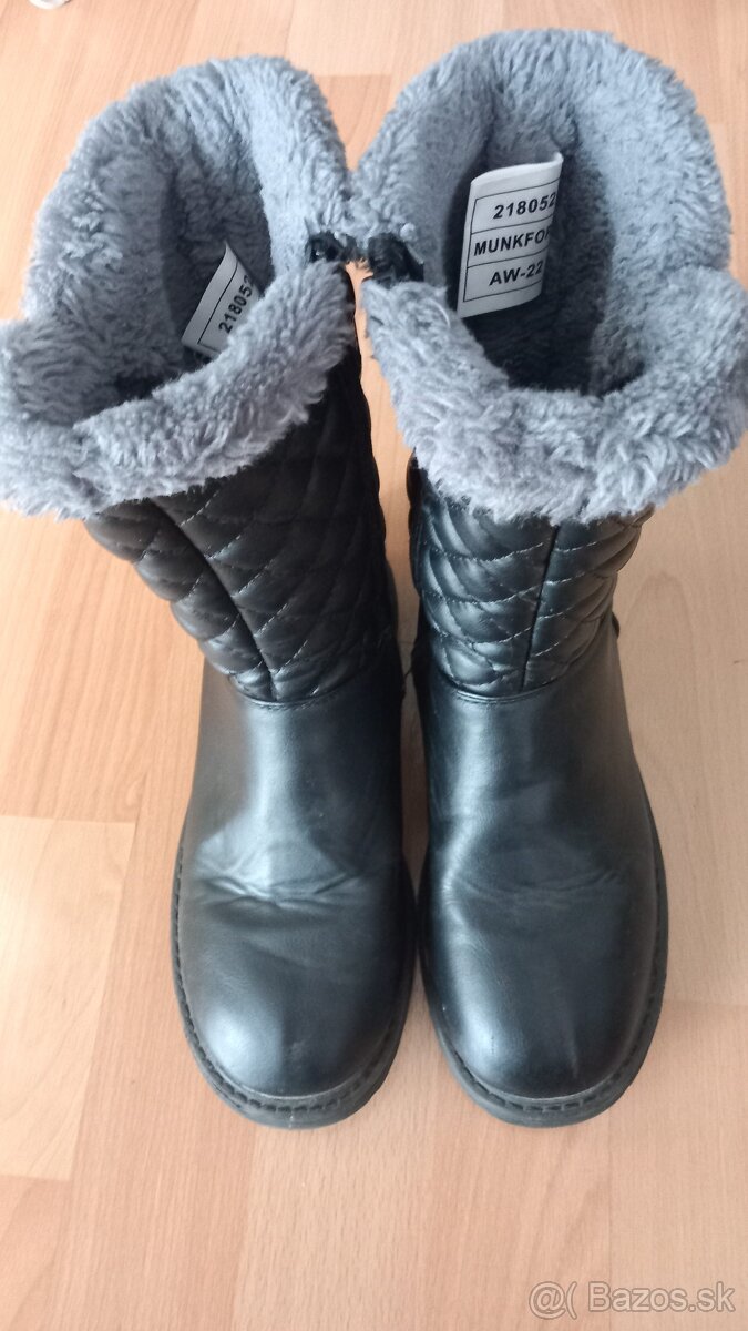 Zateplené čižmy č. 35 - 2