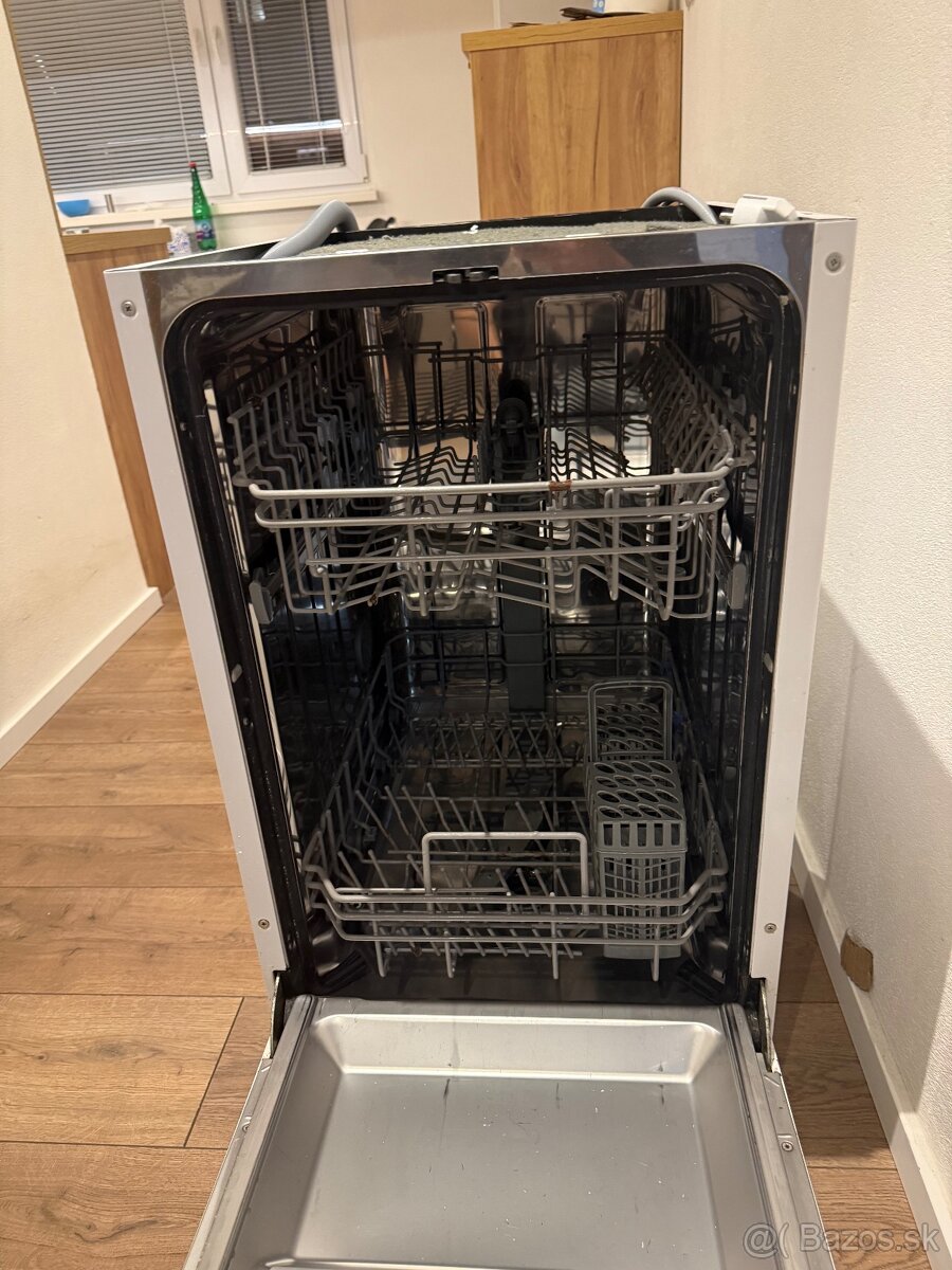 Umývačka riadu 45cm amica - 2