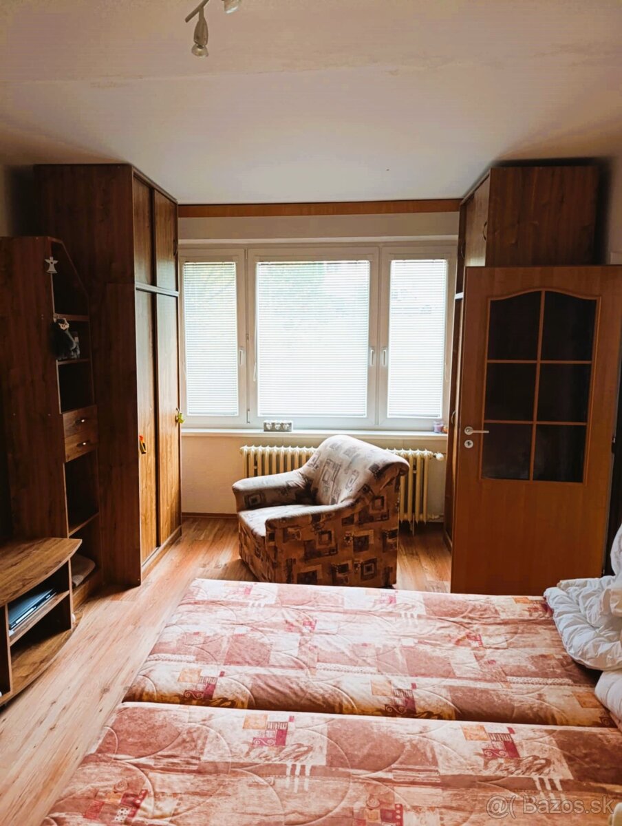 Predám 3 izbový byt s balkónom a loggiou (79m2) Zlatý Potok - 2