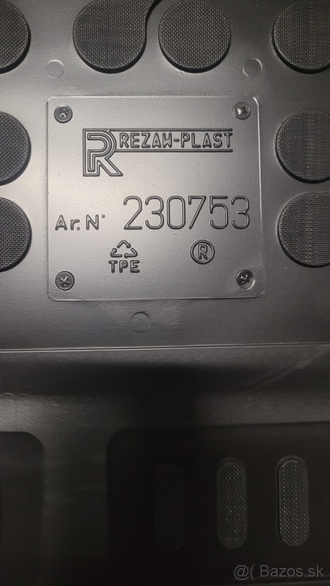 Vanicka do kufra Kia Sportage IV - 2