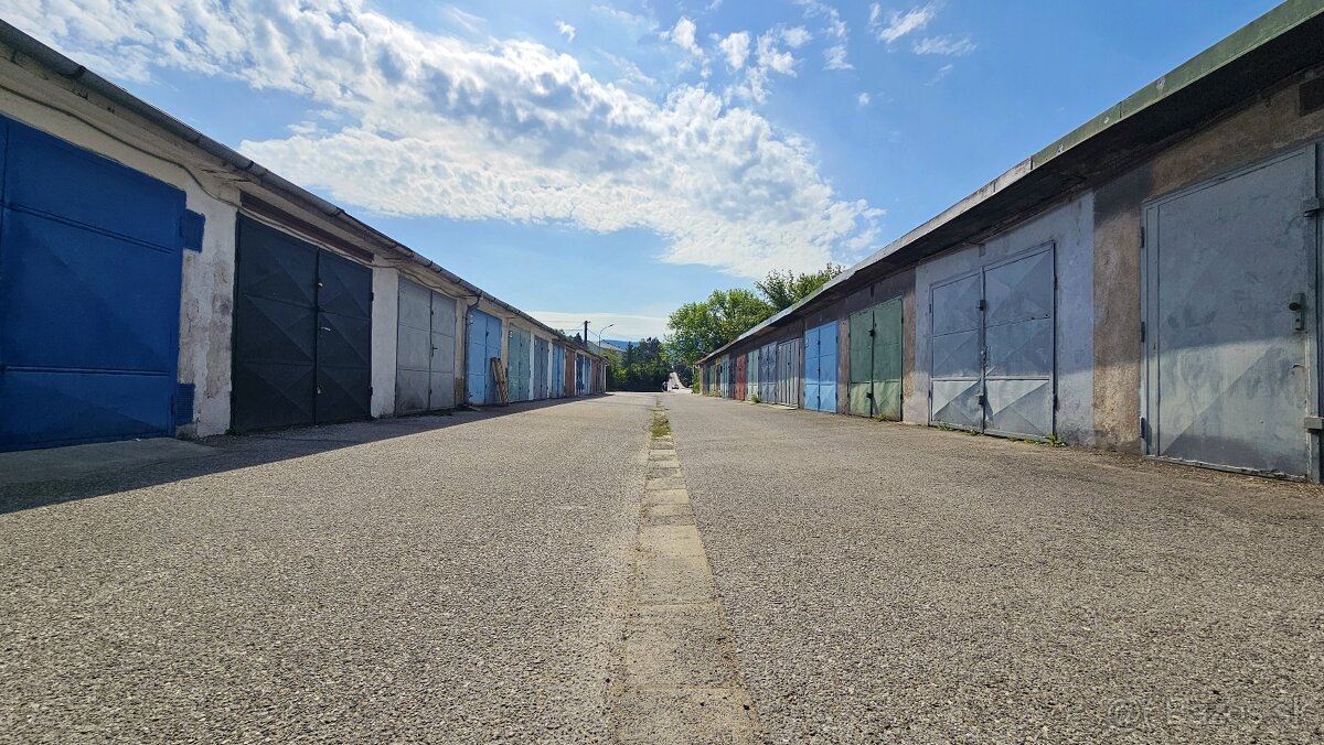 IBA U NÁS Garáž s montážnou jamou a pivnicou, predaj, - 2