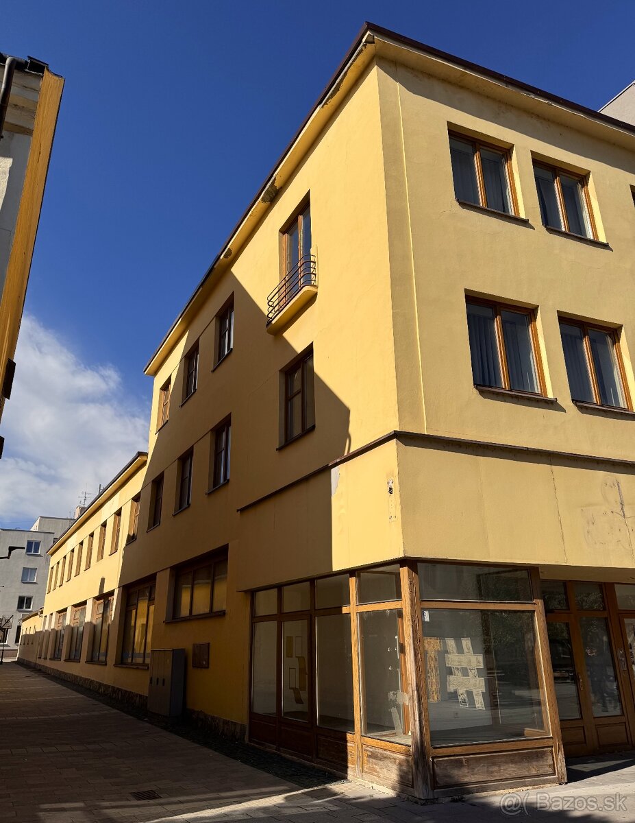 Na predaj budova v Trnave v centre mesta (1014 m²) - 2