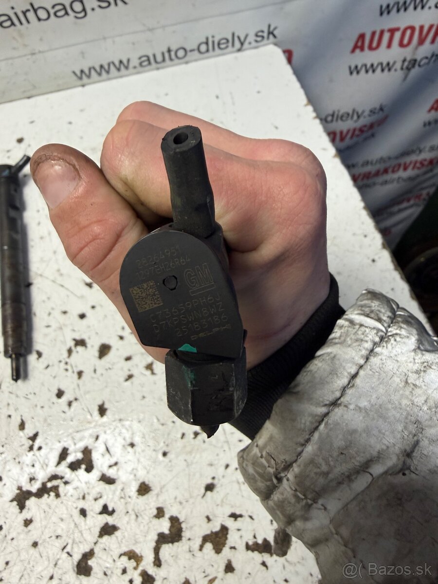 Vstrekovacie trysky Opel Antara 2.2 cdti 28264951 25183186 - 2