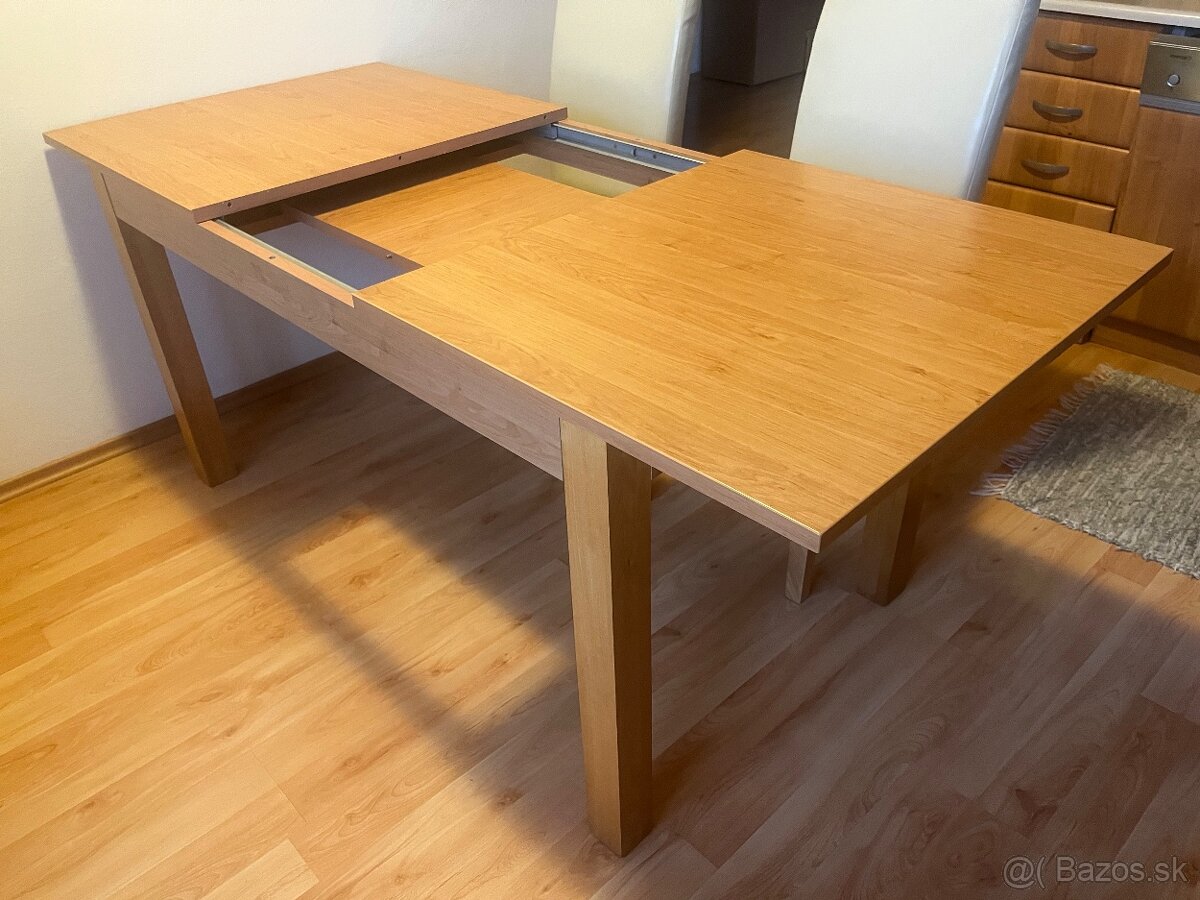 Jedálenský stôl - 2