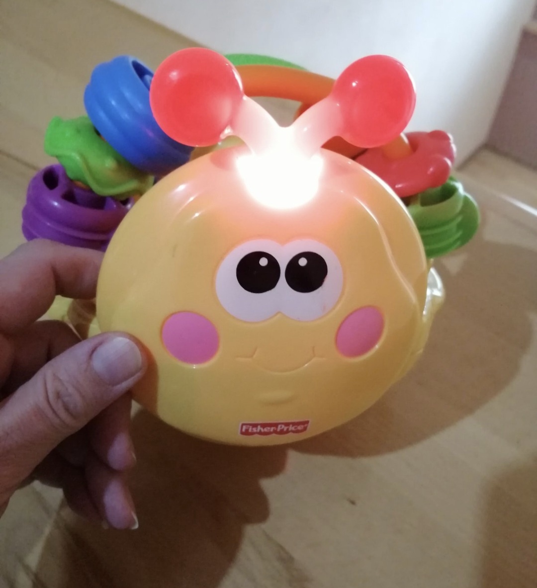 Fisher Price včielka - 2