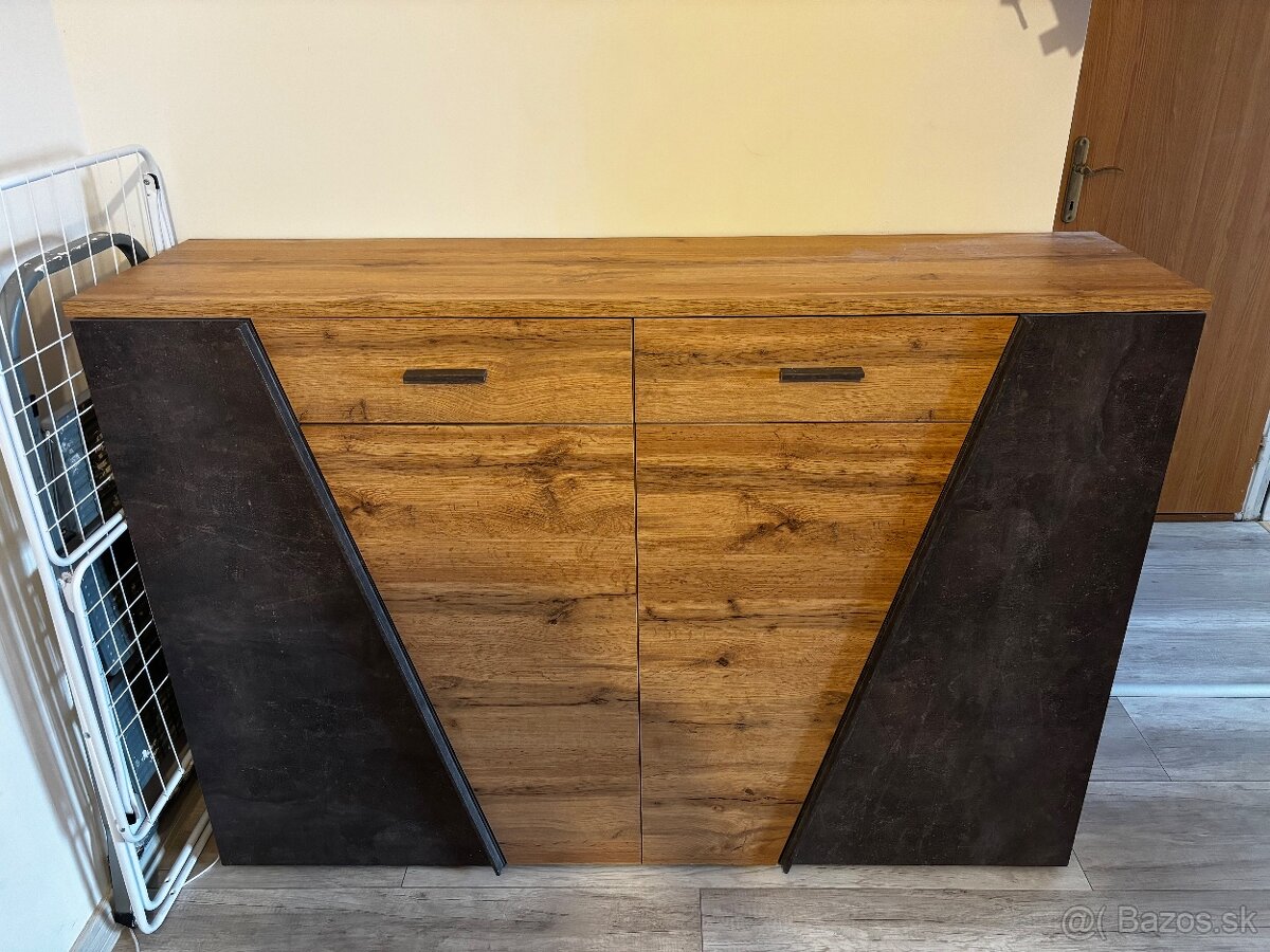 Komoda - 2