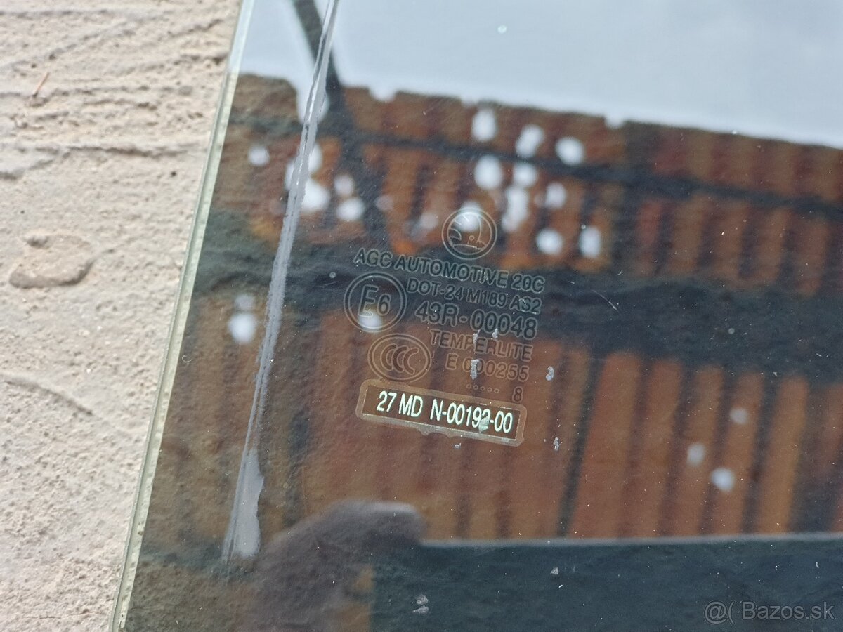 Fabia 2 Combi • sklo pravé zadné bočné - 2