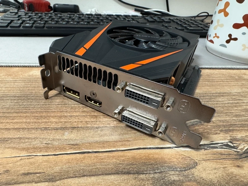 GTX1060 GV-N1060IXOC-6GD - 2