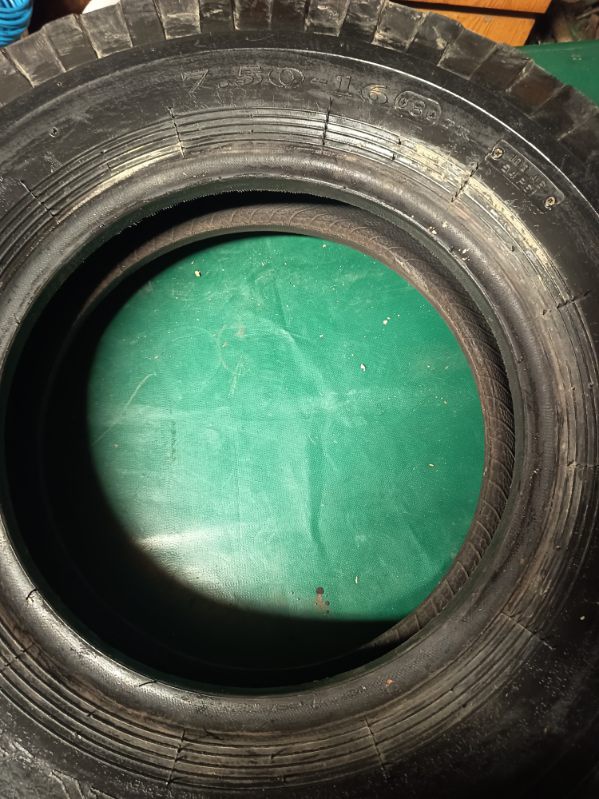 Pneumatiky 7,50-16 - 2