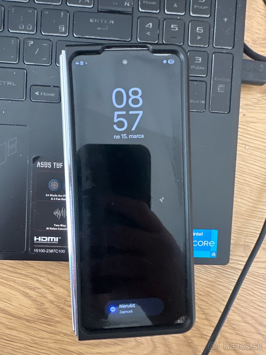 Zfold 5 nefunkčný veľký displej - 2