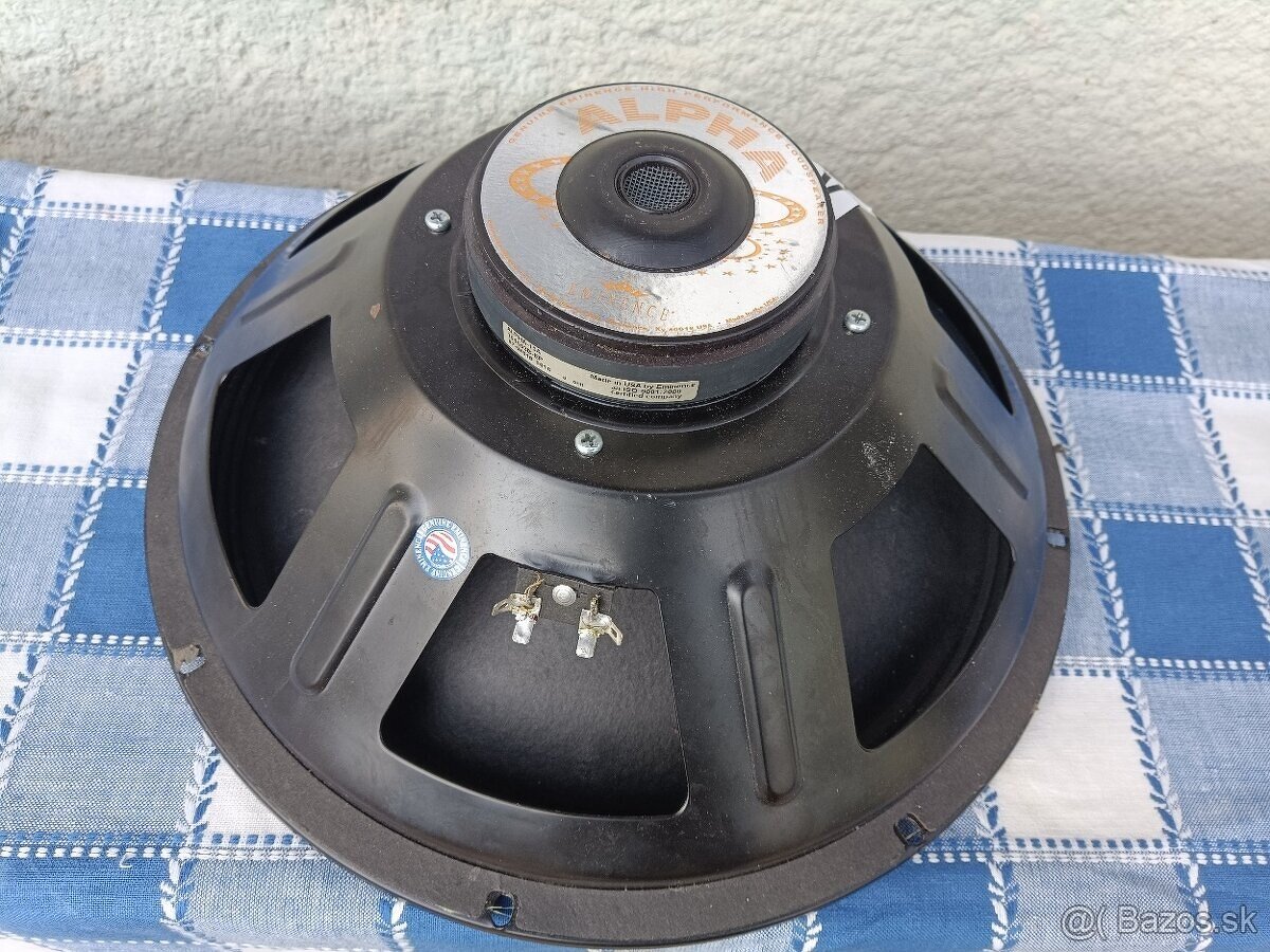15" Eminence Alpha 15 200/400W 97db - 2