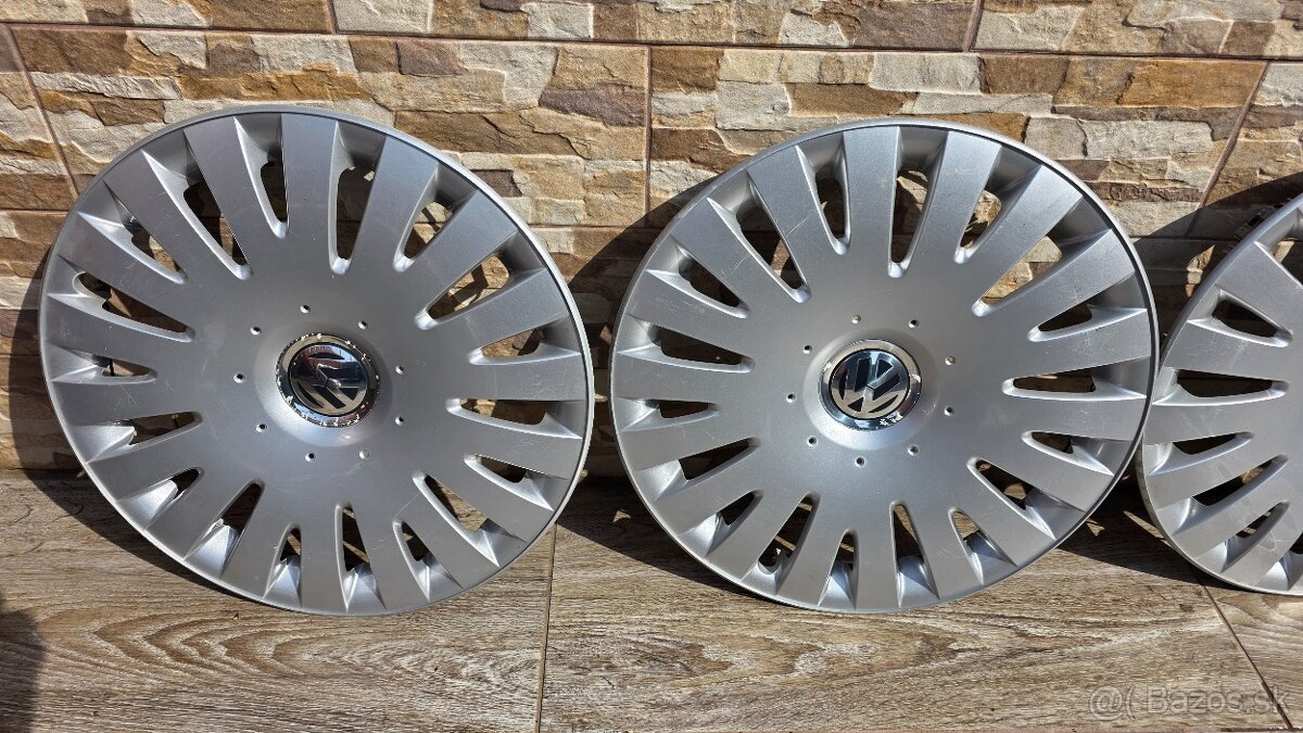 Predam puklice orginal Vw R16 Passat - 2