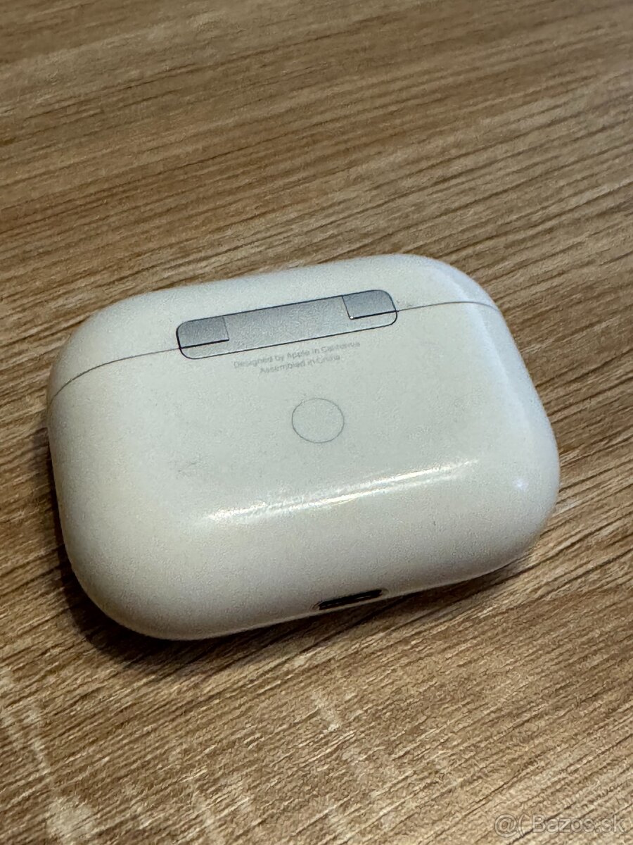 Predám Apple AirPods Pro (1. generácia) - 2