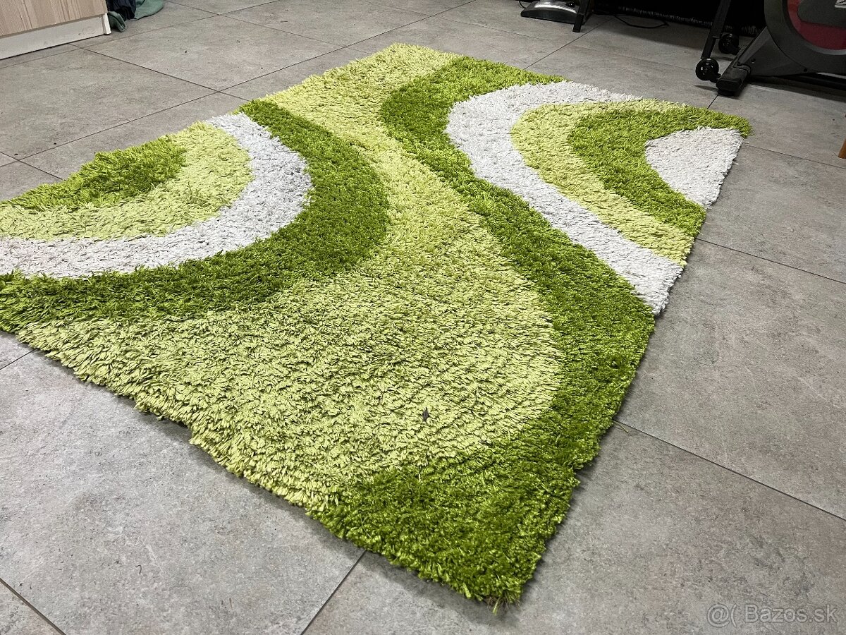Zelený koberec 120 x 170 cm - 2