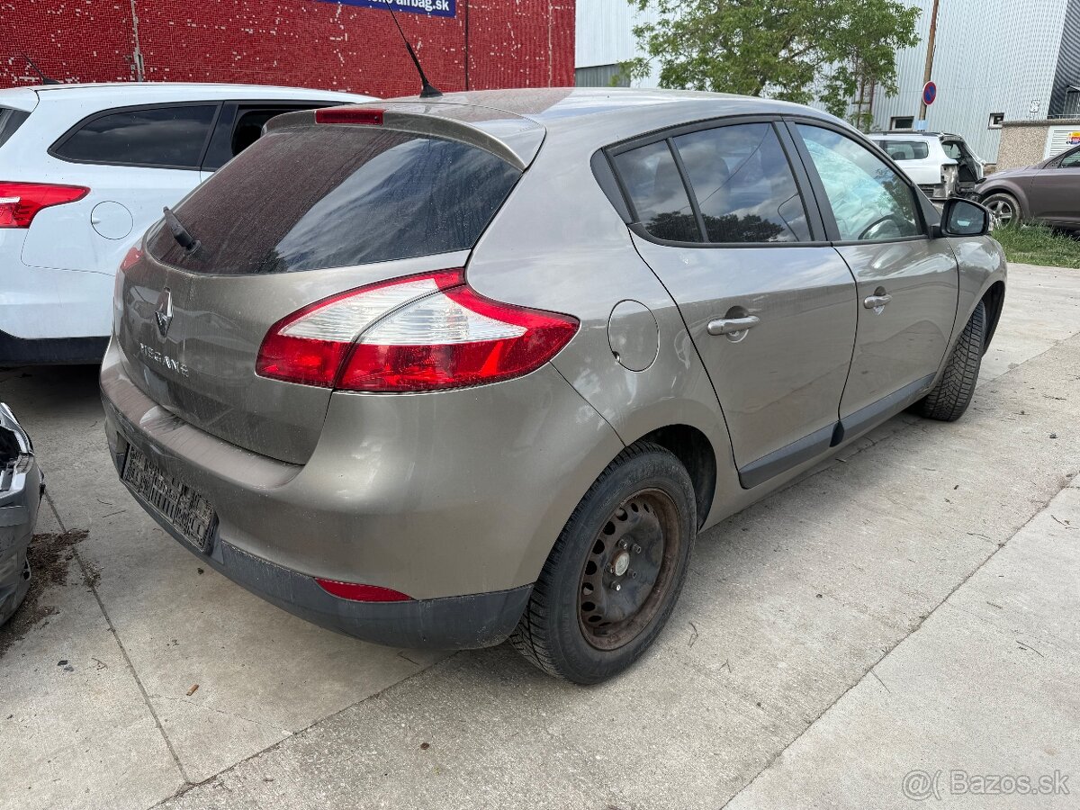 Rozpredam Renault Megane III 1.6 K4MP848 - 2