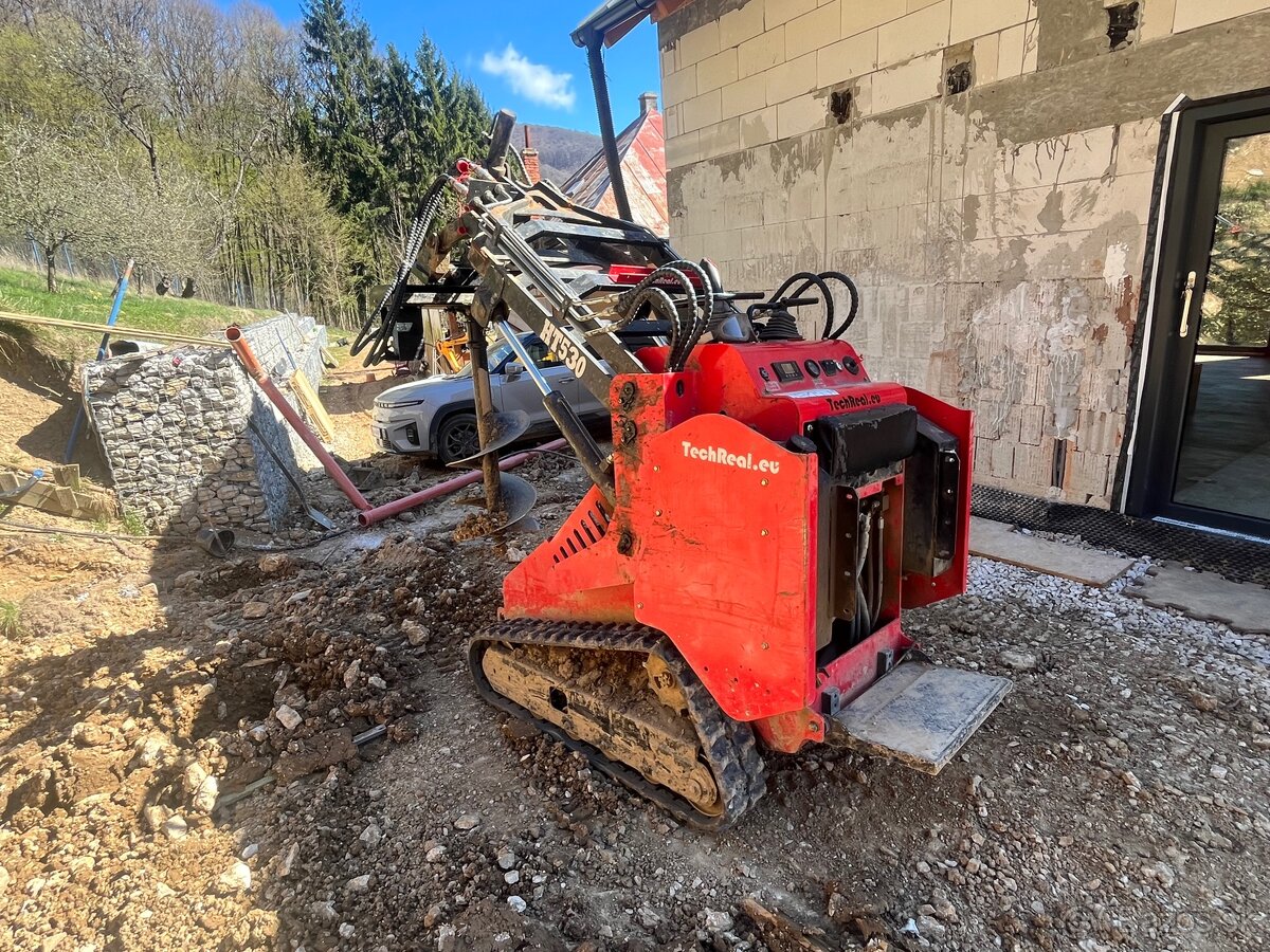 Nakladac KUBOTA motor nafta - 2