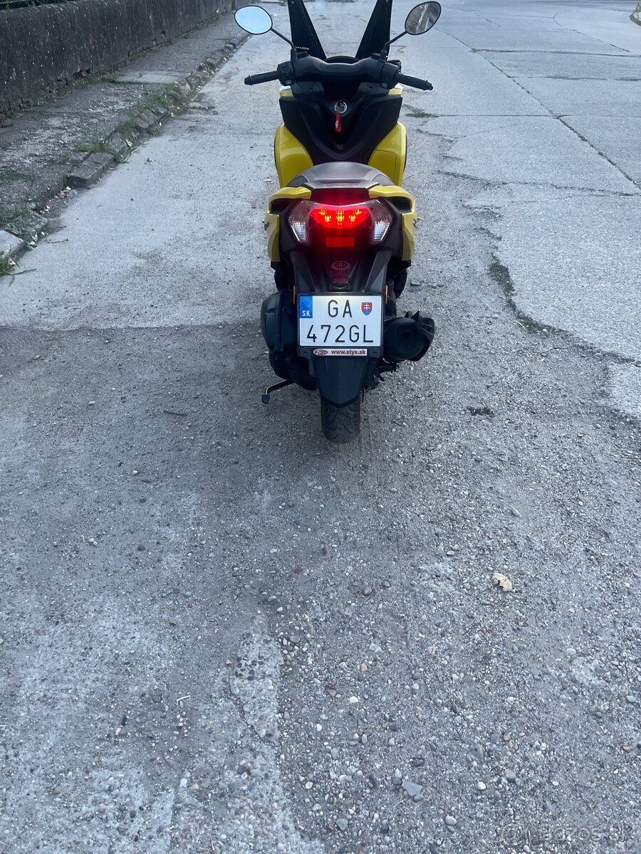Yamaha tricity - 2