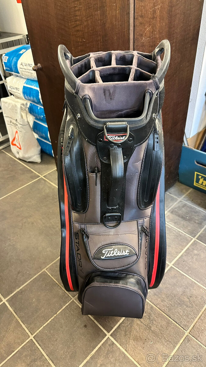 Predám Titleist Jet Black Tour Bag - 2