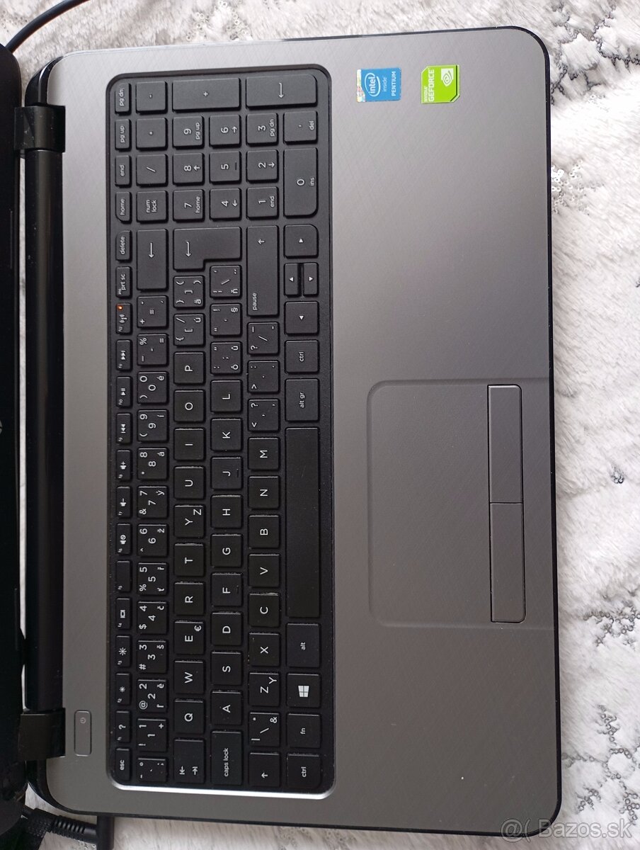 rozpredám na diely notebook Hp 15 - r261nc - 2