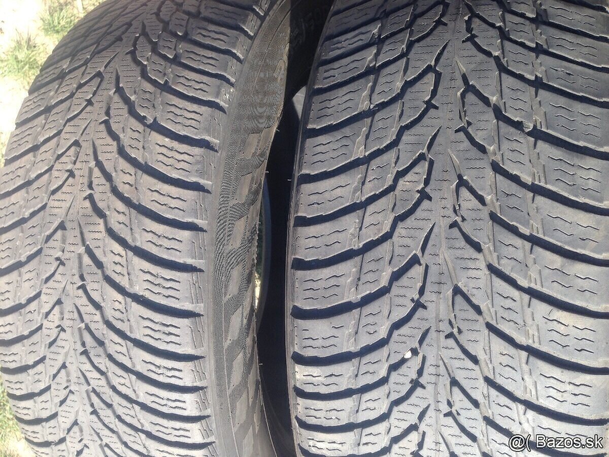 Predám zimne 205/60r16 5/6mm - 2
