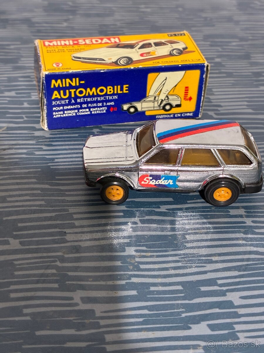 Retro hračka - 2