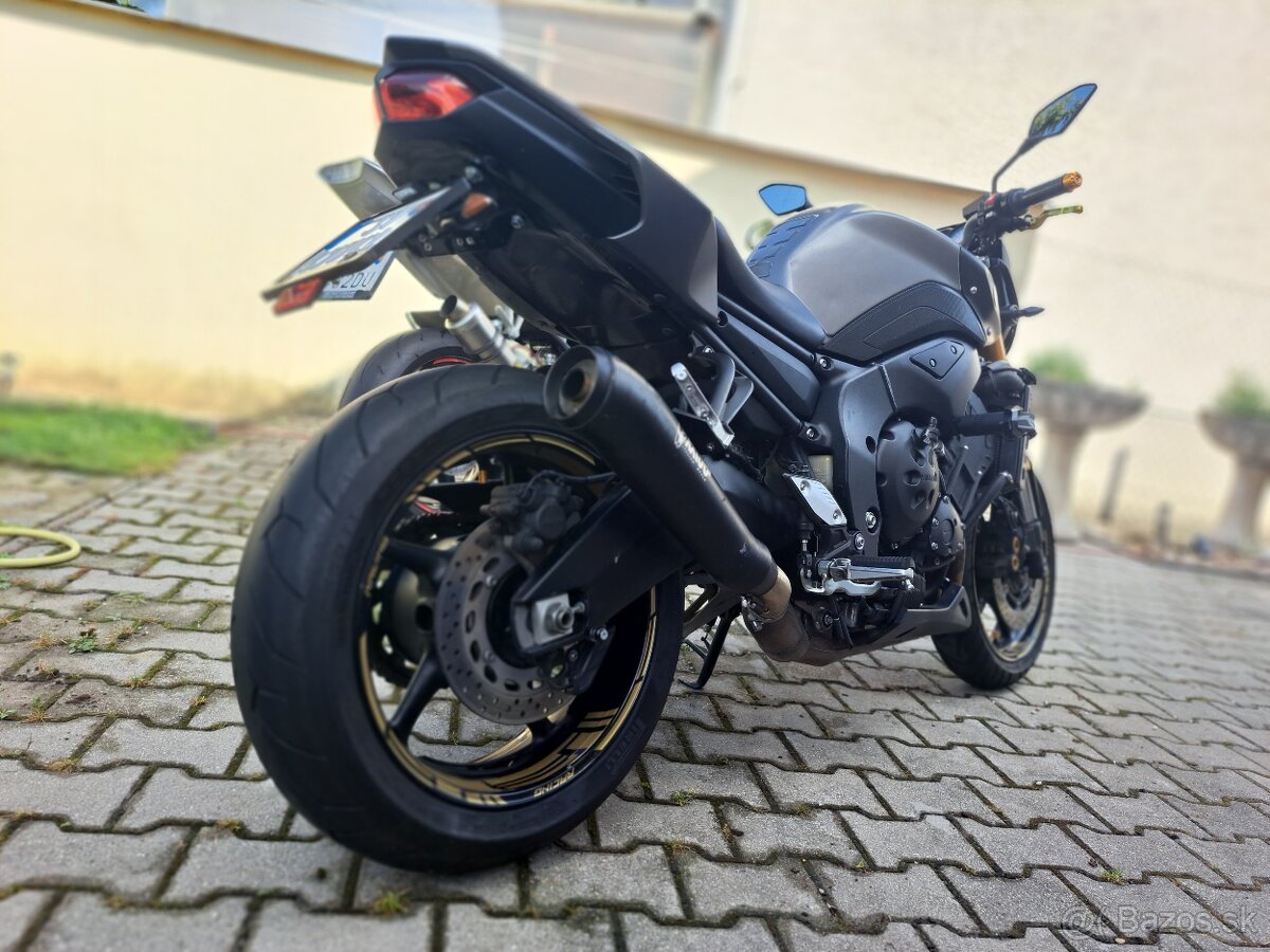 Yamaha FZ8 - 2
