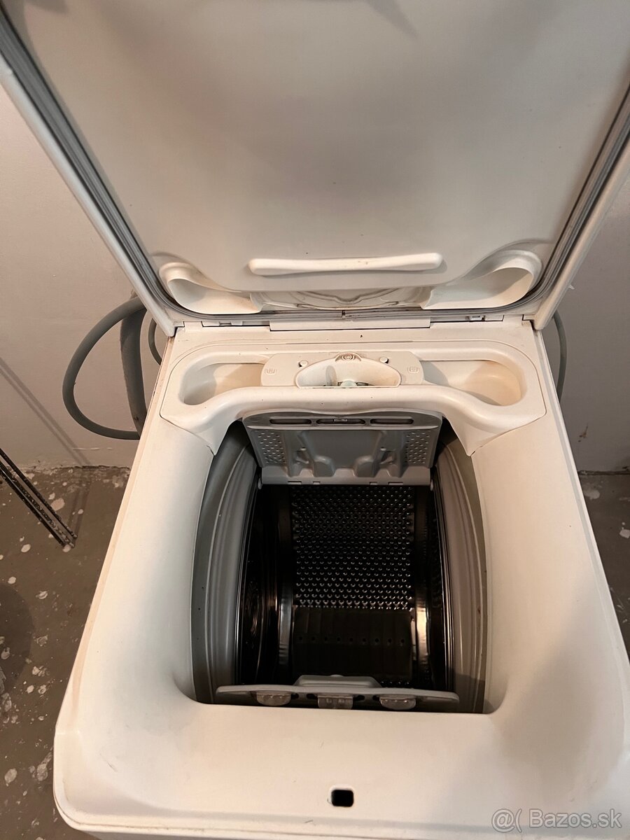 Zhora plnená práčka Elektrolux EWT1266EDW - 2