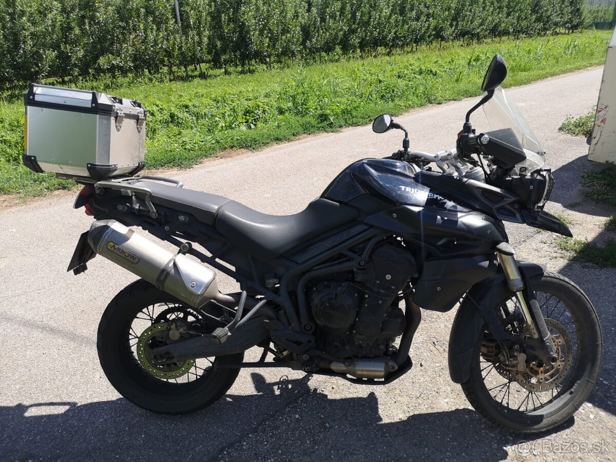 Rozpredám Triumph Tiger 800 XC , bez ABS - 2