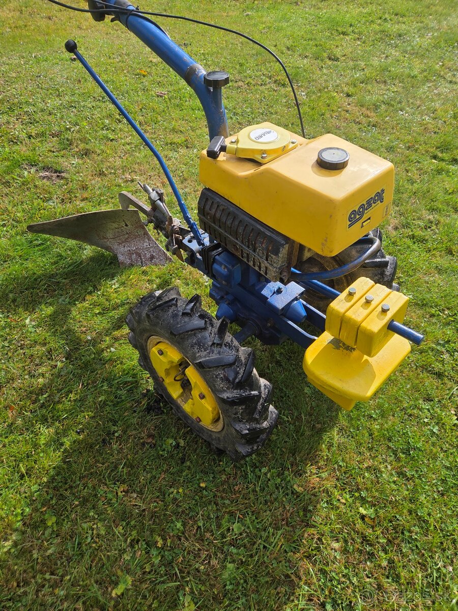 Predam malotraktor Agzat - 2