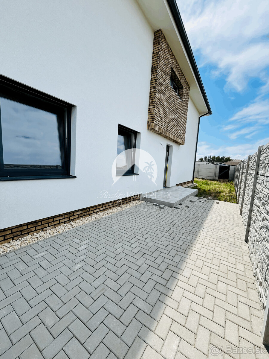 Reality KOMPLEX s.r.o. Vám ponúka na predaj priestranný a sv - 2