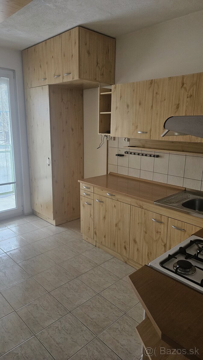 Predám kuchynskú linku - 2